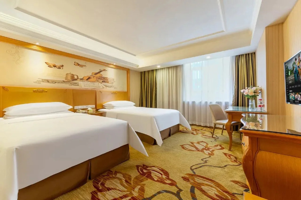 Vienna Hotel(Shenzhen Shajing Jingji Baina)