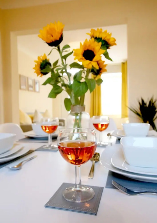 2BR Stylish Norwich Stay Near Cathedral Parking