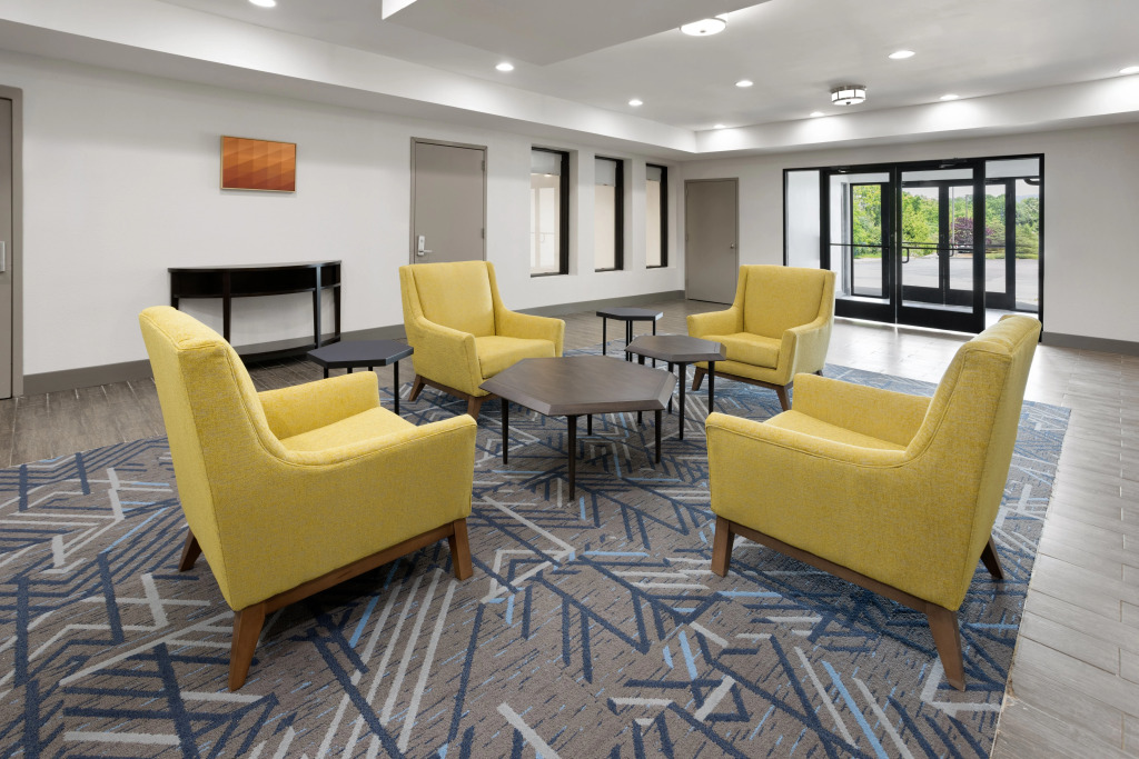 Holiday Inn Express & Suites Wyomissing by IHG