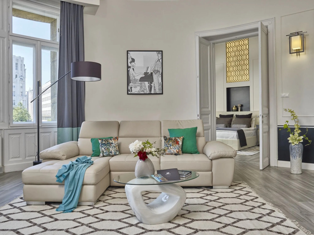 7Seasons Central Suites