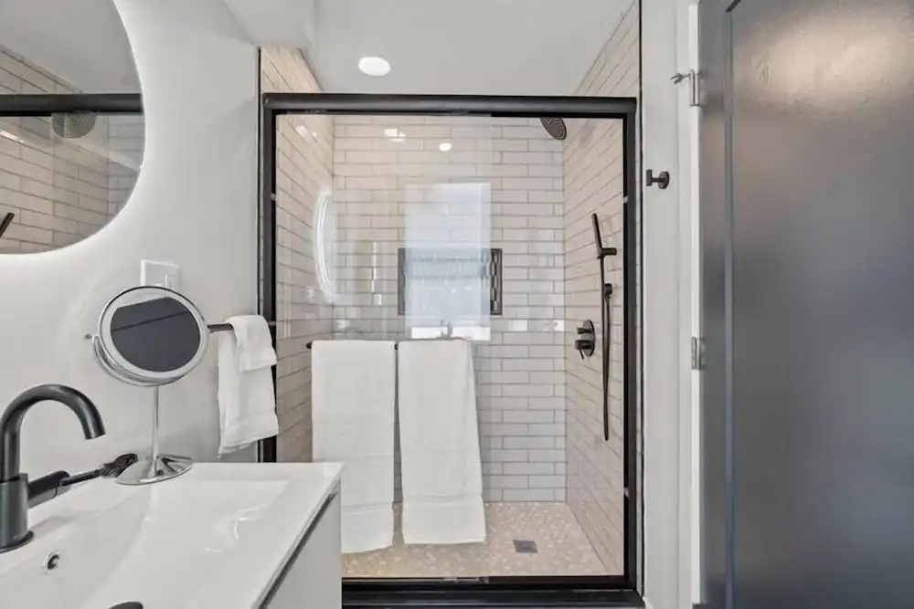 E Passyunk Ave 1BR Gem Prime Location