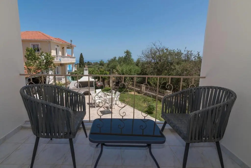Astarte Villas - Asante 5 Bedroom Villa with Private Pool