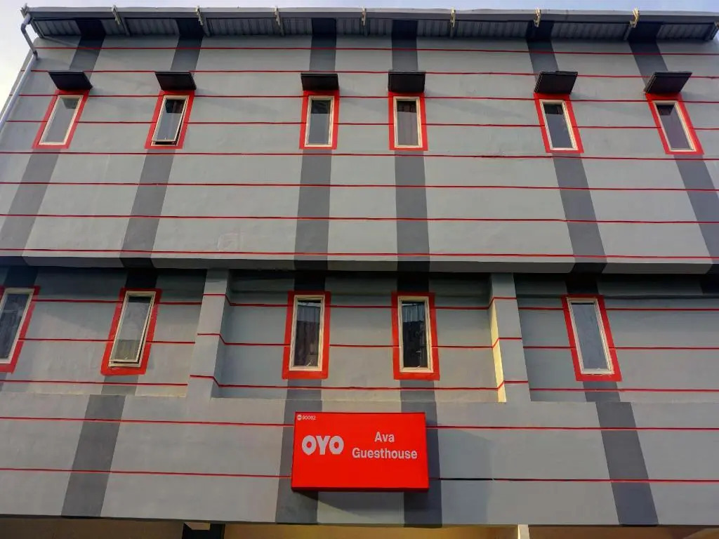 RedDoorz at Jalan Somba Opu Losari