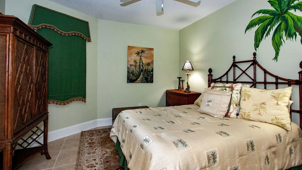 Crb1201 2 Bedroom Condo