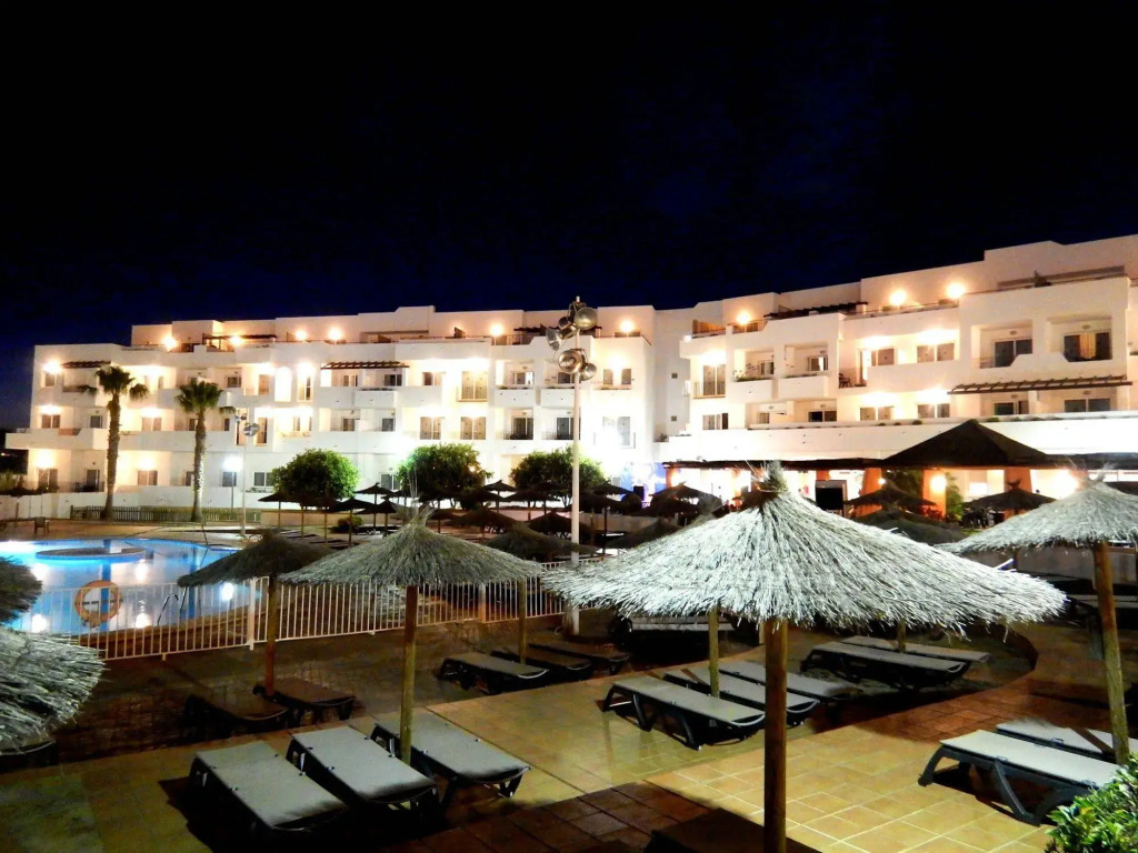 Ohtels Cabogata