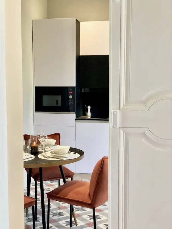N8 Lifestyle Suites