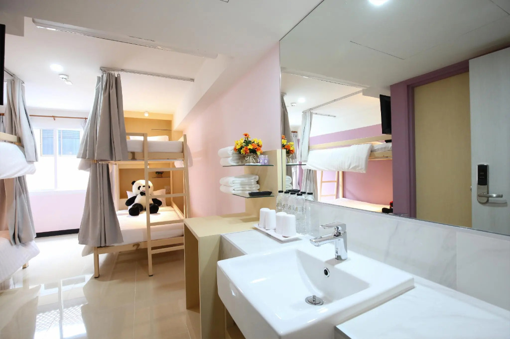 Lucky panda Hotel