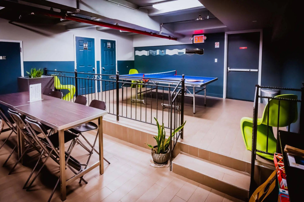 Q4 Hotel and Hostel