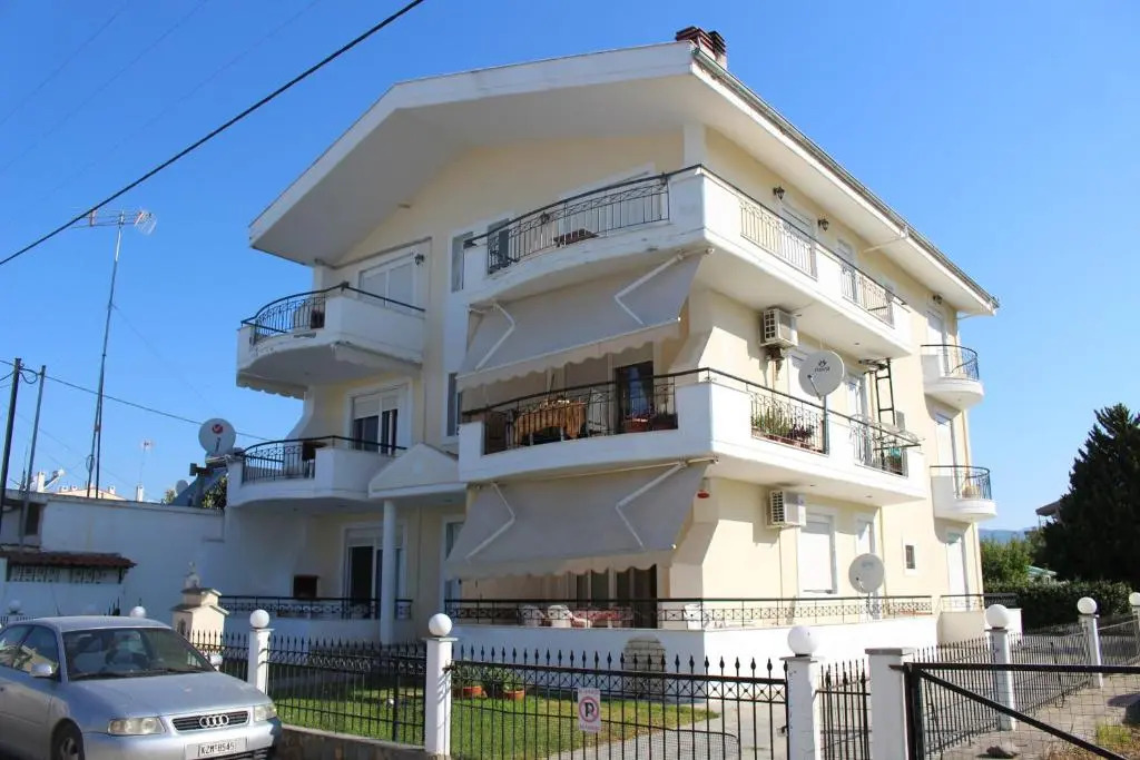 Paralia Ofriniou GR sunrise apartments 3