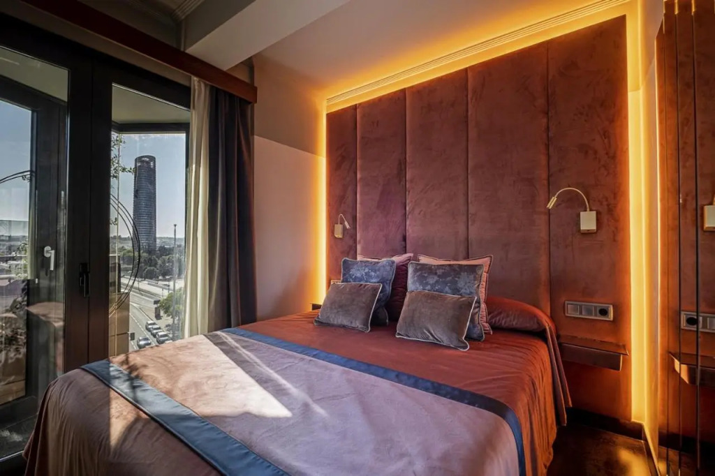 ON Suites Sevilla Apartments