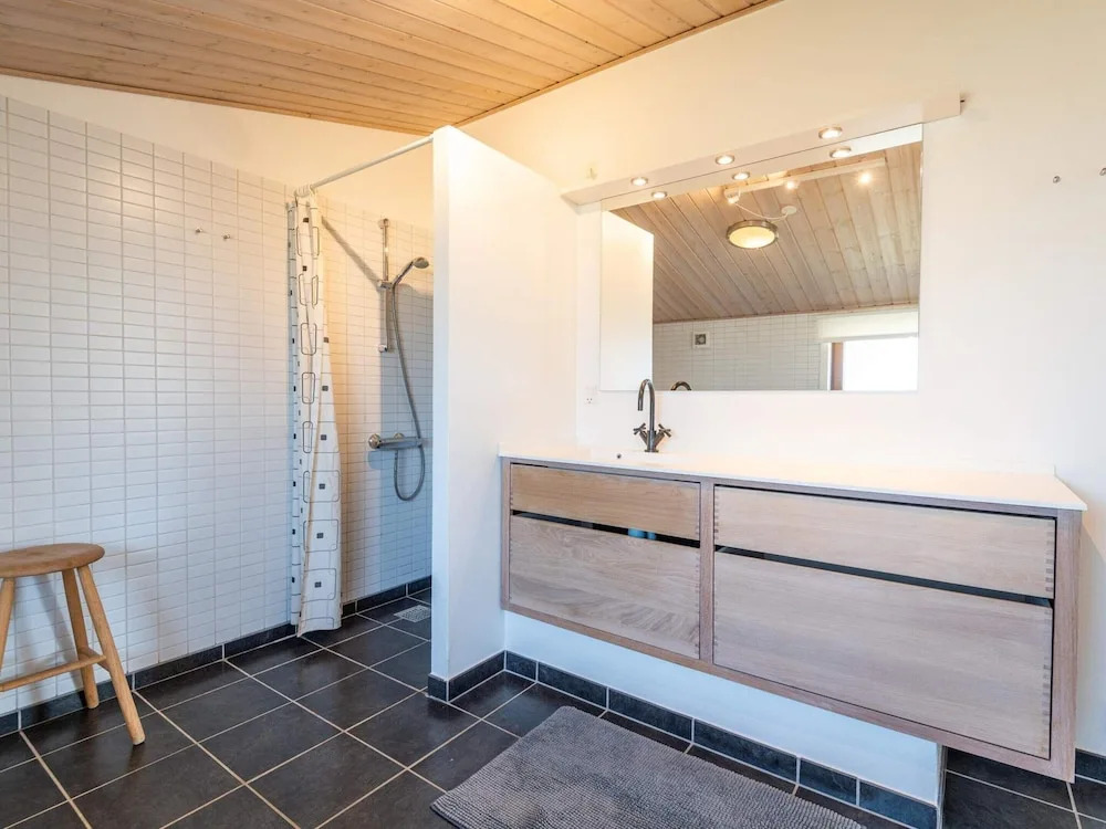 6 person holiday home in Fanø