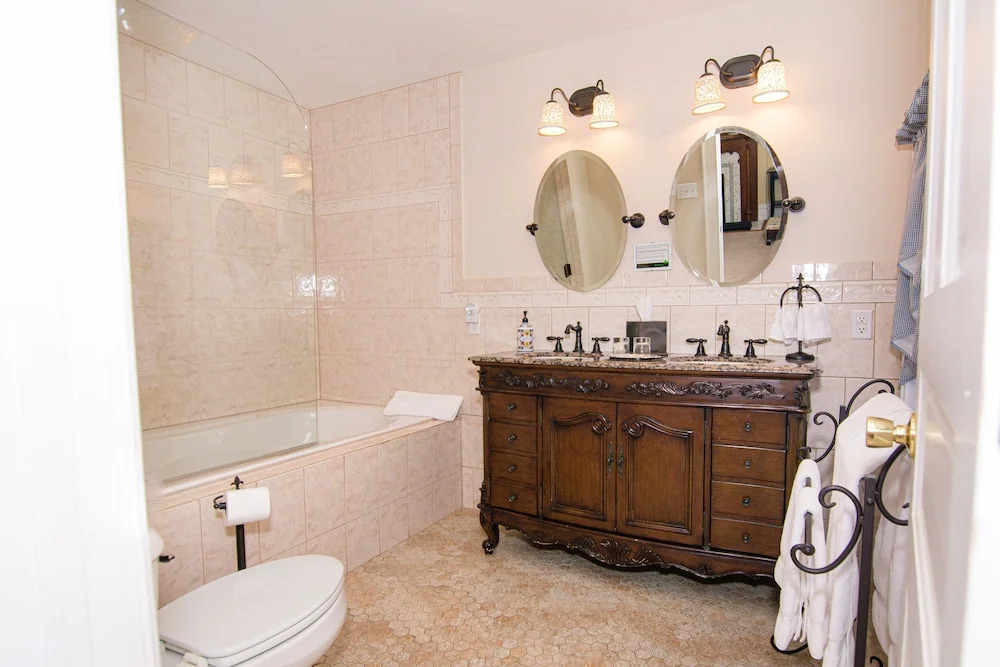 The Levi Deal Mansion Bed & Breakfast