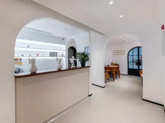 Yuejing Yazhu Homestay (Xiamen Gulangyu Riguangyan Shop)