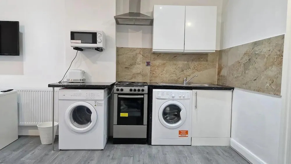 Impeccable 1-bed Apartment in Ilford