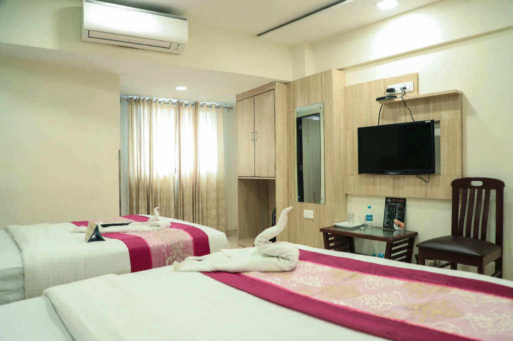 Hotel Plaza Executive Kurla