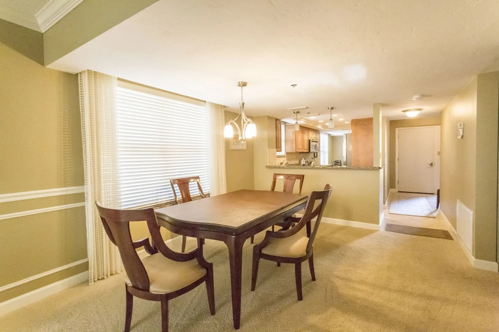 Gulf And Bay Club- F208 Updated And Great Views! 2 Bedroom Condo