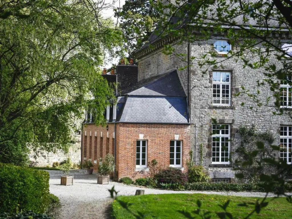 Demeure historique dans un château avec jardin et connexion WIFI - FR-1-497-13