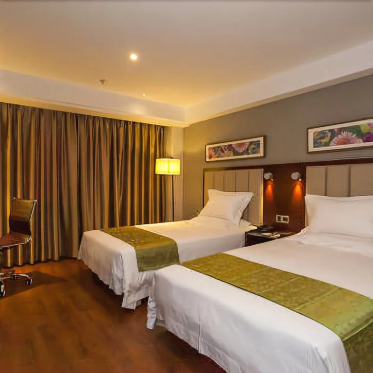 voco Chengdu Chunxi Road by IHG