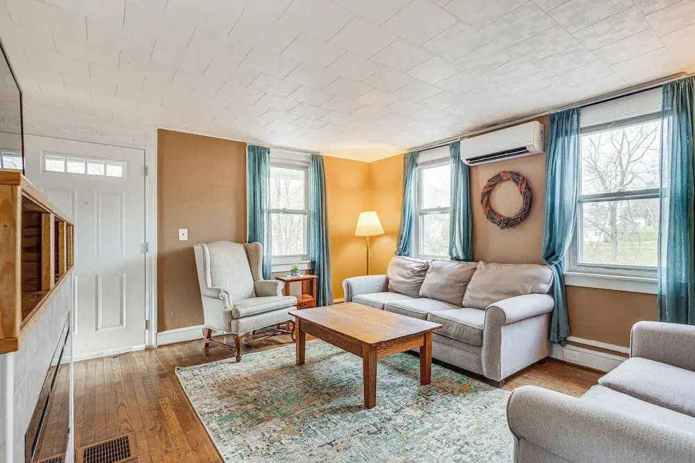 Quiet Port Royal Home w/ Deck, Near Juniata River!