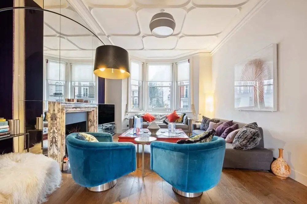 Spacious Designer 2 Bedroom Maisonette With Garden in Chelsea, London
