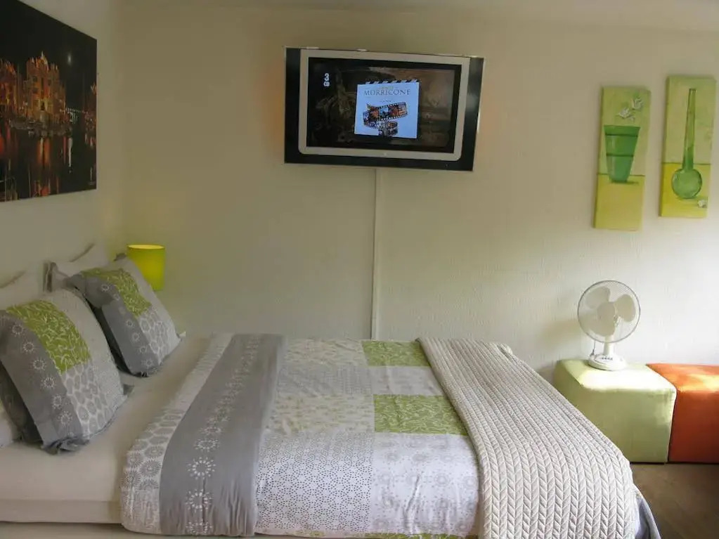 Sir Nico Guest House