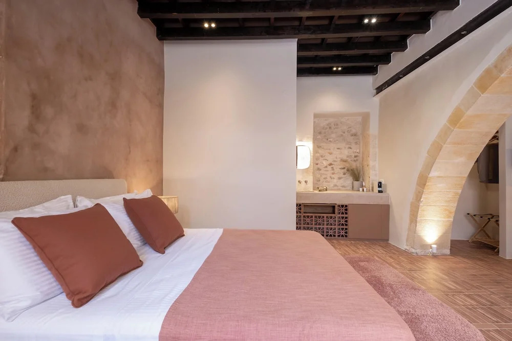 Qualia Slowlife Suites