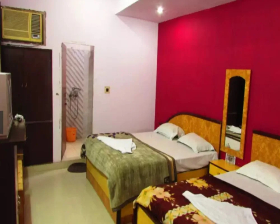 Hotel Anant Plaza