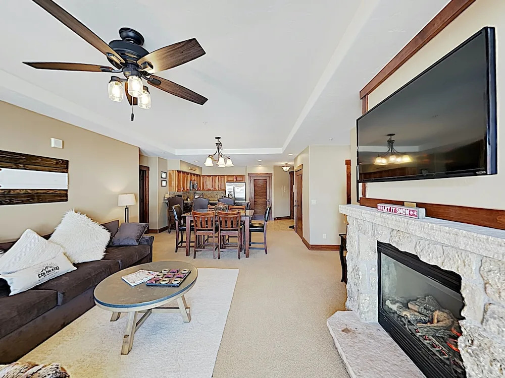 New Listing! Ski-in/ski-out At Crystal Peak 2 Bedroom Condo