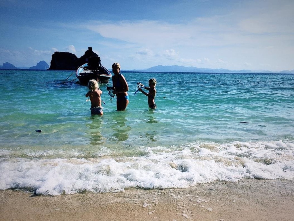 Отель Koh Ngai Thanya Beach Resort