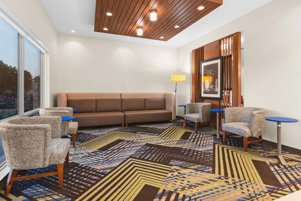 Holiday Inn Express & Suites Suisun City by IHG