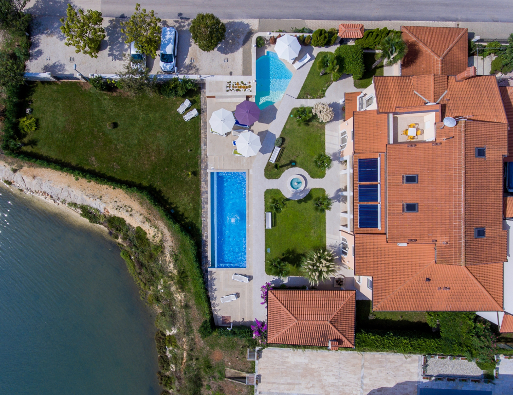 Apartment Fimi- with swimming pool Blue Medulin, Istria