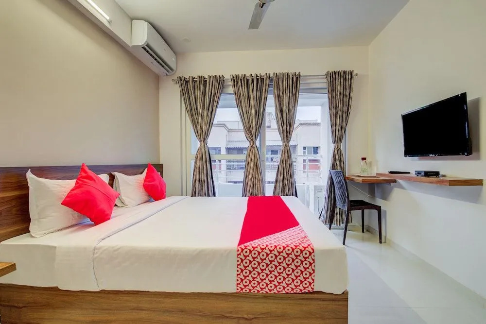 OYO 22102 Habitat Service Apartment