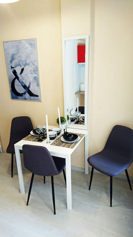 Monad Apartments Karaoli