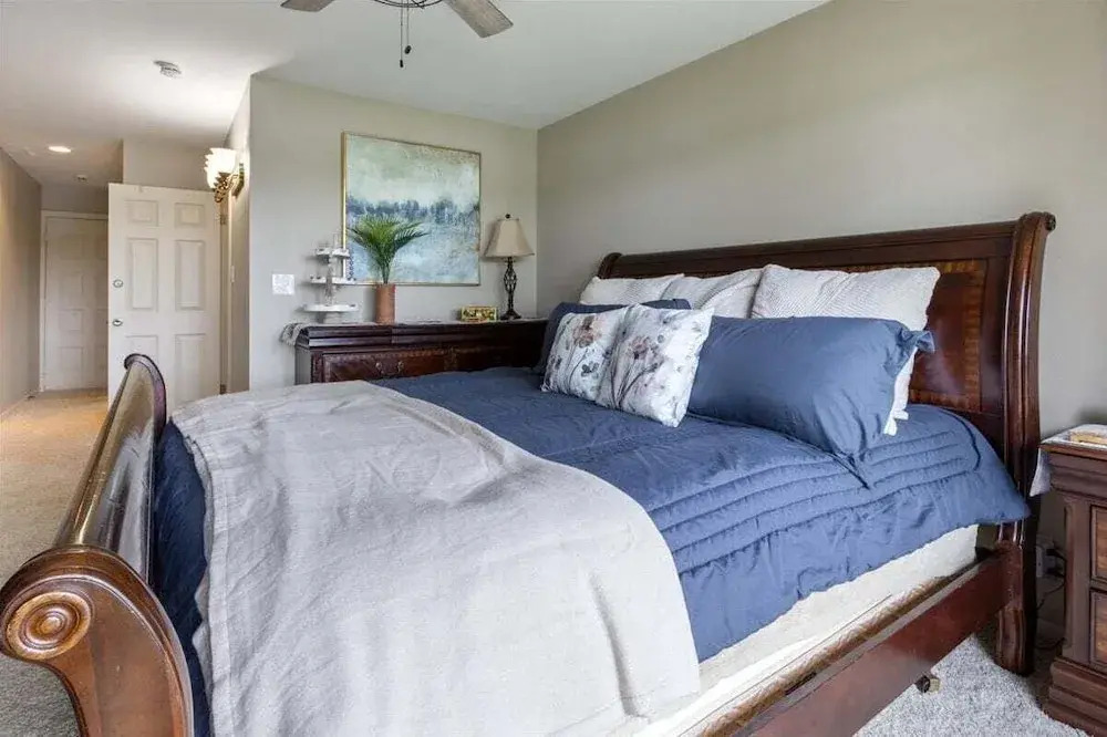 Excellent Family Stay w/ Boat Slip, 2 Pools, Hot Tub, Courts & Arcade Games