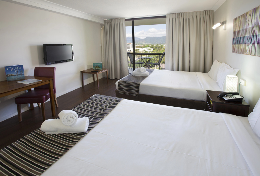 Cairns Plaza Hotel