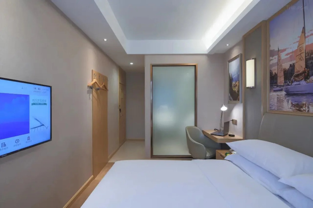 Vienna Hotel Chongqing Shapingba Sanxia Square