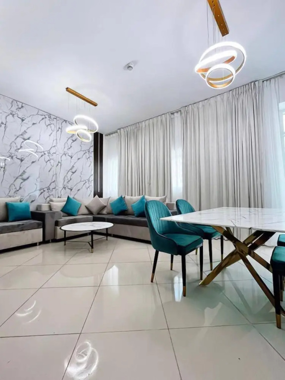 Lux High Rise Marina Apartment