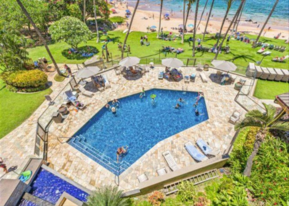 Mana Kai #307 by Coldwell Banker Island