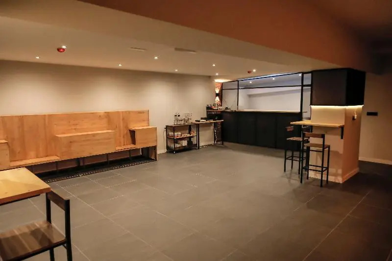 Madriz Hostel