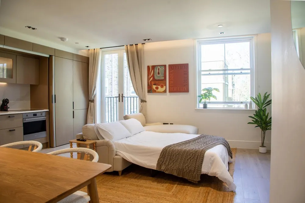 The Pembridge 11