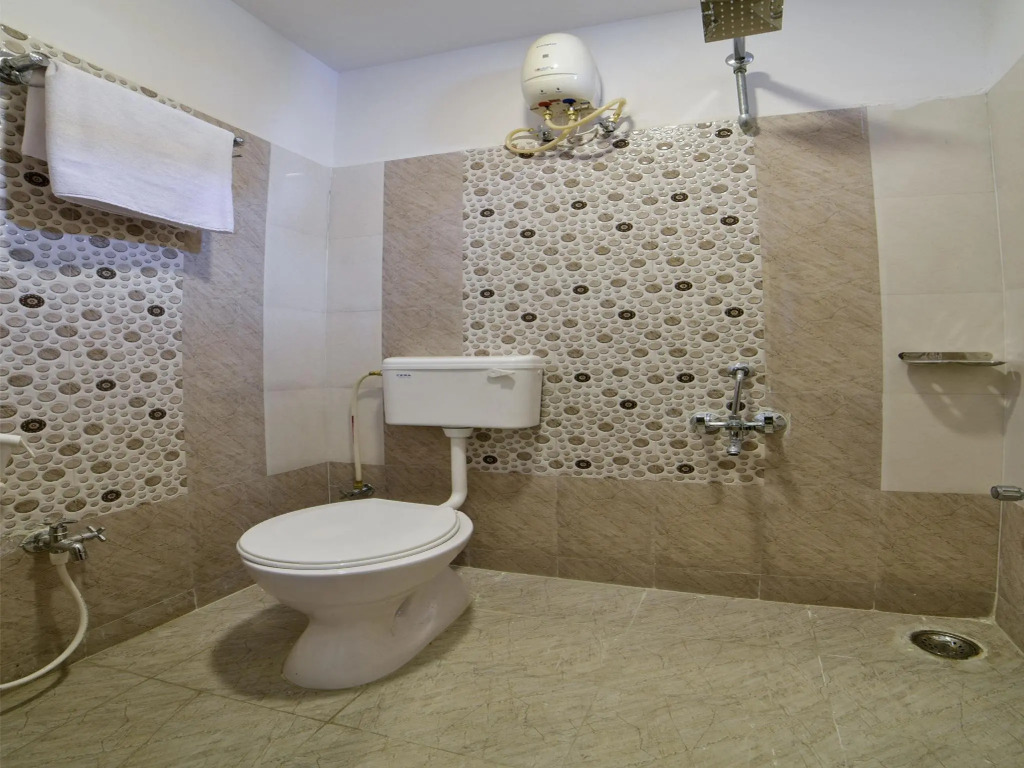 Oyo 16509 Hotel Classic Inn