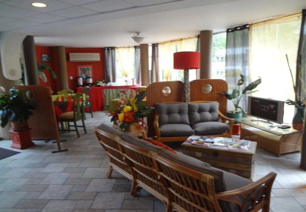 Chaconia Hotel