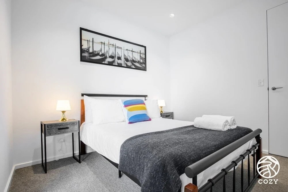 44 Melbourne One