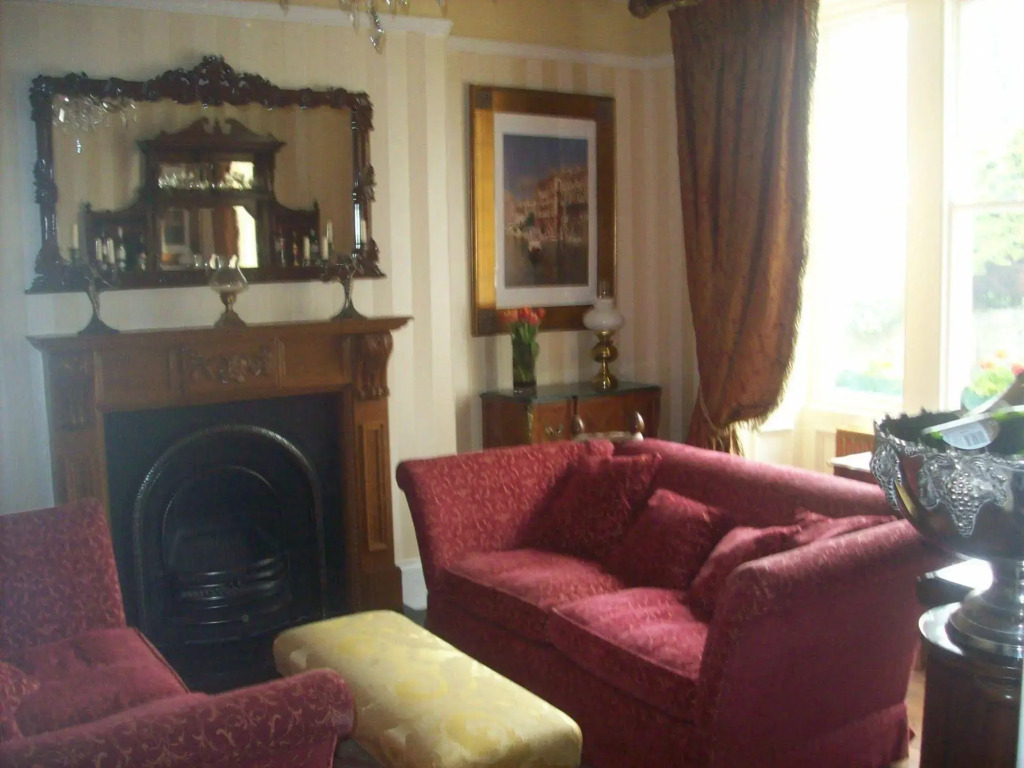 Roxbro House