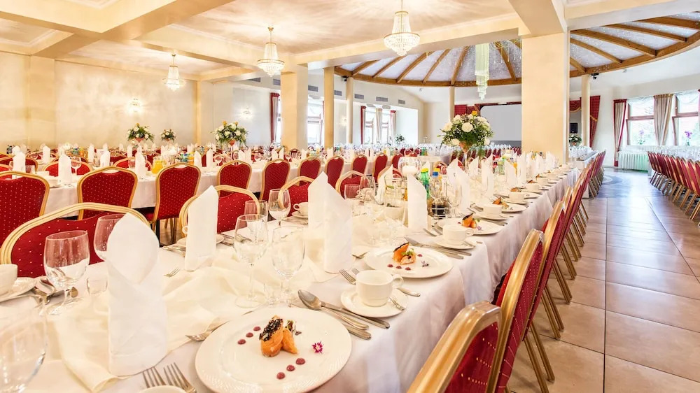 Leśna Perła - Restauracja i Pokoje Hotelowe