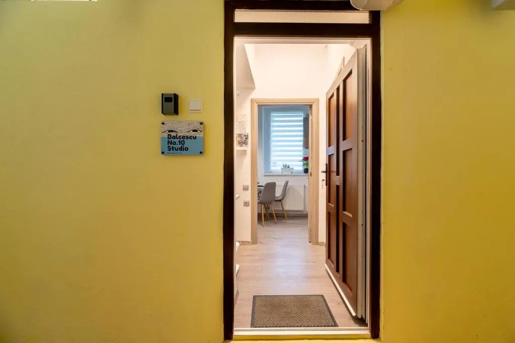 Apartment Balcescu No 10