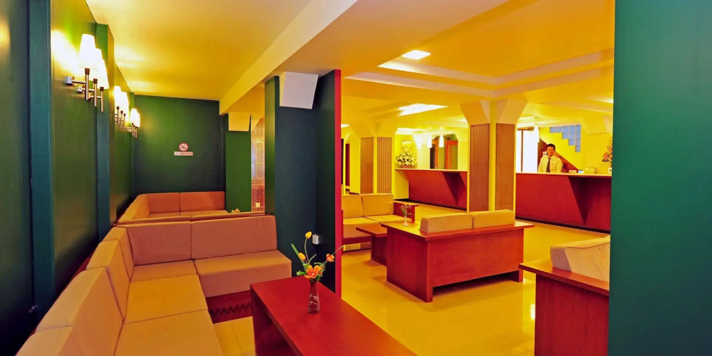Clover Hotel