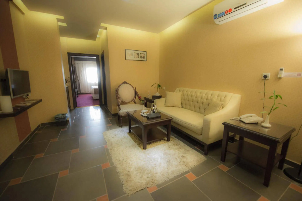 Sharz Hotel