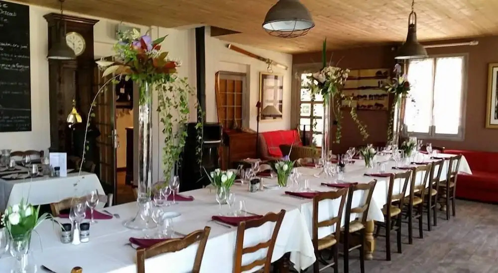 Logis Hôtel - Auberge les Clarines