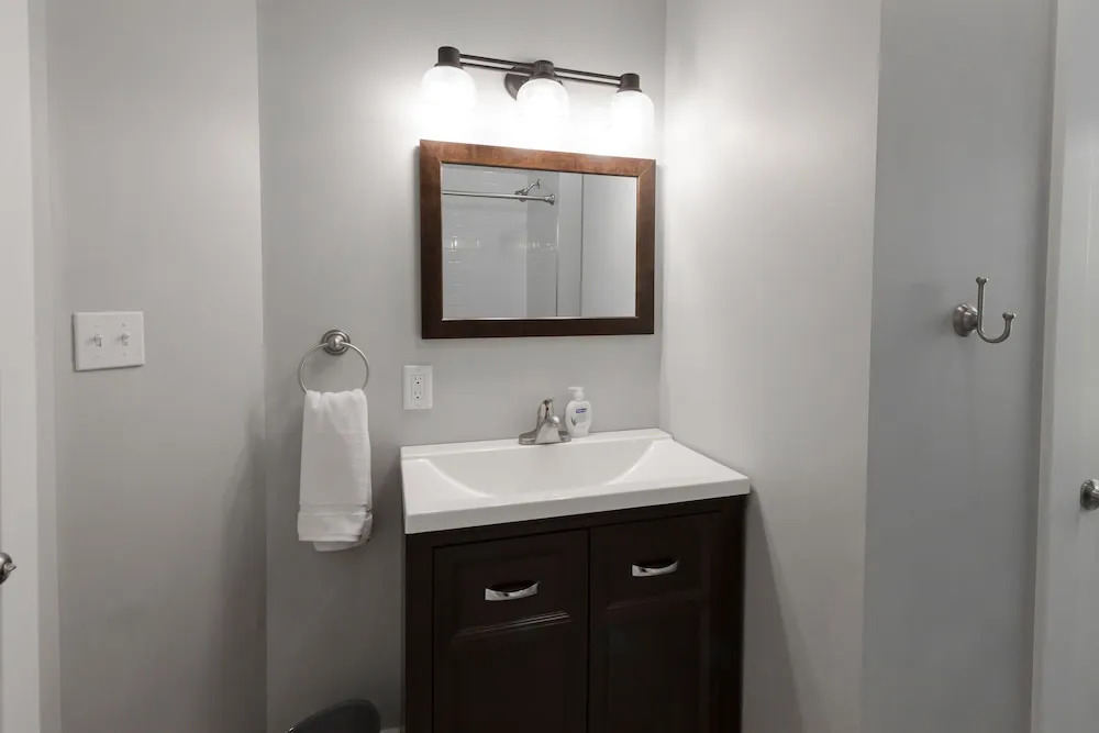 Brand New 4 Bedroom Luxury Home in Indy!